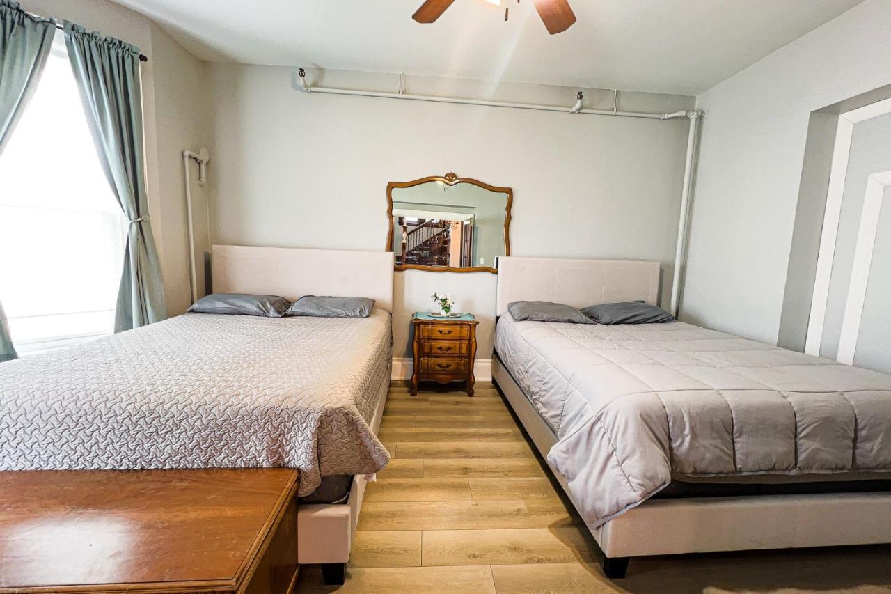 Unique Large 9Br House With 3 Bath Close To The Falls Ниагарски водопад Екстериор снимка